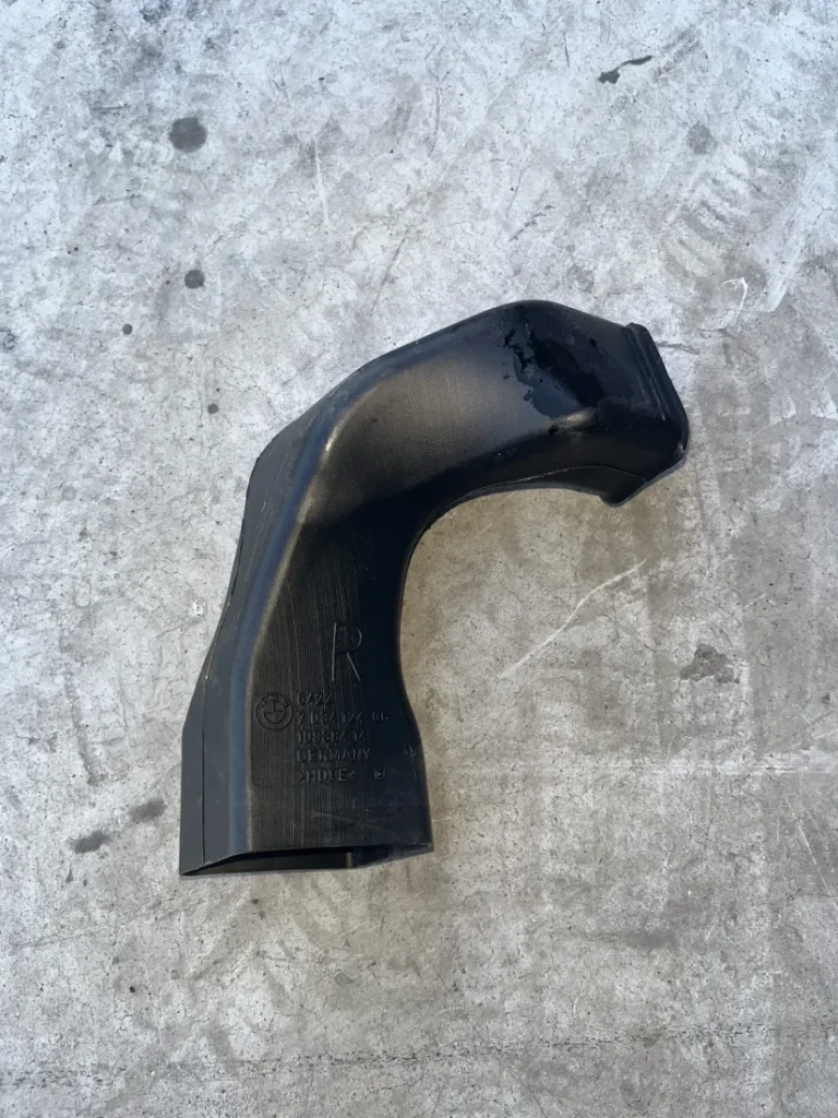 ΑΕΡΑΓΩΓΟΣ ΧΩΡΟΥ ΠΟΔΙΩΝ ΔΕΞΙΑ BMW ΣΕΙΡΑ 5 E60 E61 (ΚΩΔ. ΑΝΤΑΛ. 64227034124)