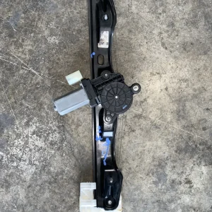 ΑΝΕΒΑΤΟΡΙ - ΓΡΥΛΟΣ ΠΑΡΑΘΥΡΟΥ ΠΙΣΩ ΔΕΞΙ BMW ΣΕΙΡΑ 3 F30 F31 (ΚΩΔ. ΑΝΤΑΛ. 5000644)