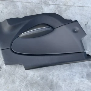 ΠΛΕΥΡΙΚΗ ΕΠΕΝΔΥΣΗ ΔΕΡΜΑ ΠΙΣΩ ΑΡΙΣΤΕΡΑ BMW ΣΕΙΡΑ 6 E63 E64 (ΚΩΔ. ΑΝΤΑΛ. 7115433)