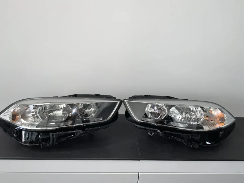 ΦΑΝΑΡΙΑ ΕΜΠΡΟΣ ΗΛΕΚΤΡΙΚΑ ΜΕ ΦΩΣ ΗΜΕΡΑΣ BMW ΣΕΙΡΑ 1 F40 LED (63117214914-63117214913)