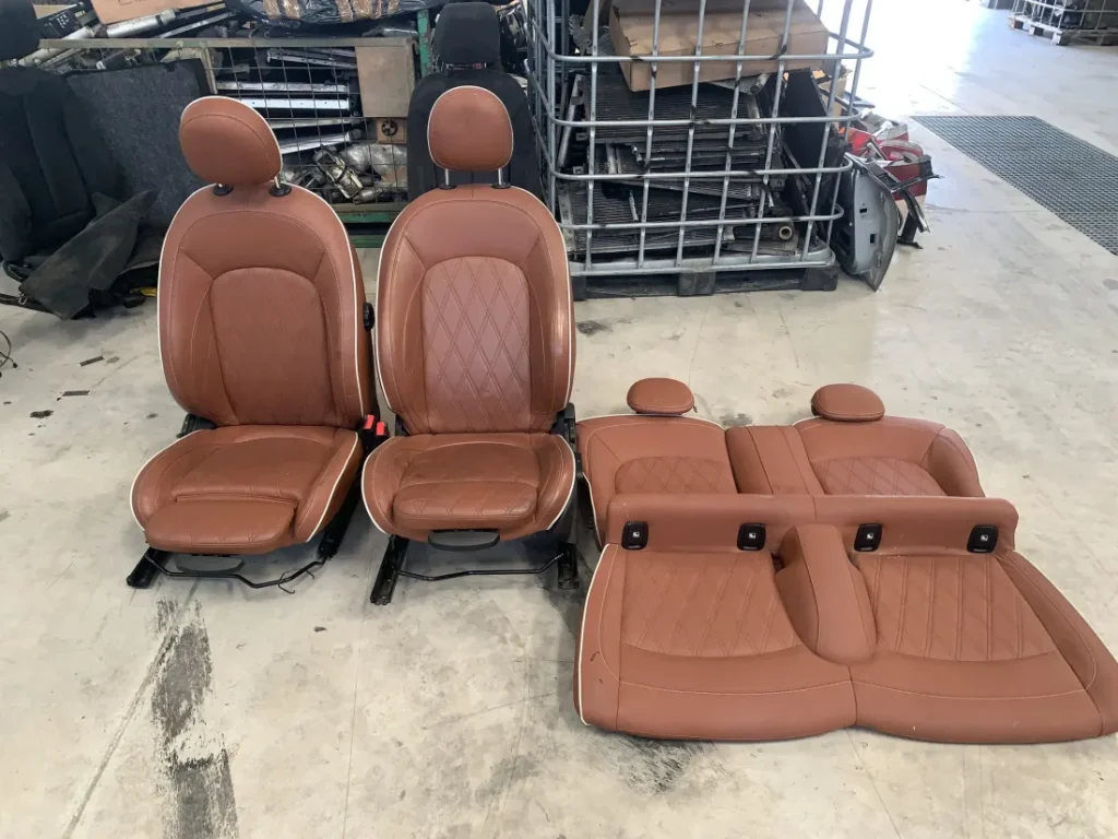 ΣΑΛΟΝΙ ΚΟΜΠΛΕ ΔΕΡΜΑΤΙΝΟ MINI F56