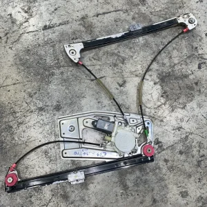 ΑΝΕΒΑΤΟΡΙ - ΓΡΥΛΟΣ ΠΑΡΑΘΥΡΟΥ ΕΜΠΡΟΣ ΔΕΞΙ BMW ΣΕΙΡΑ 5 Ε39 (ΚΩΔ. ΑΝΤΑΛ. 5138159832)