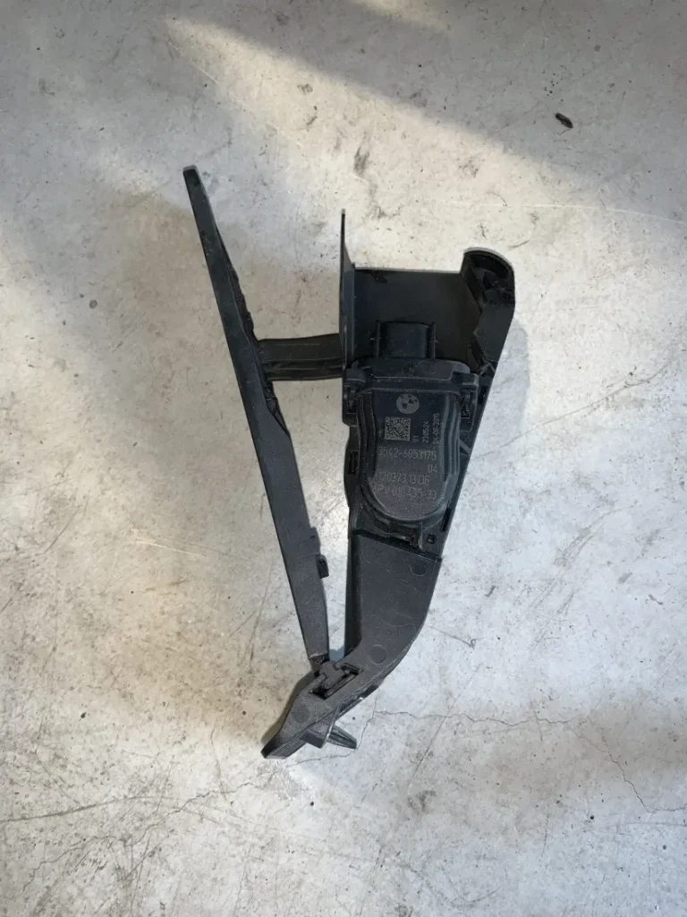 ΠΕΝΤΑΛ ΓΚΑΖΙΟΥ BMW ΣΕΙΡΑ 1, 2, 3, 4, i, X, Z (ΚΩΔ. ΑΝΤΑΛ. 35426853175)