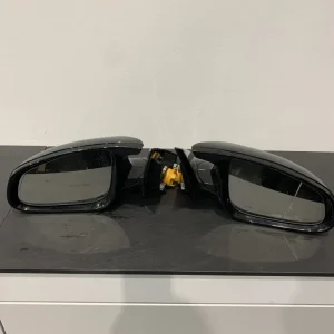 ΚΑΘΡΕΠΤΕΣ ΕΜΠΡΟΣ BMW M4