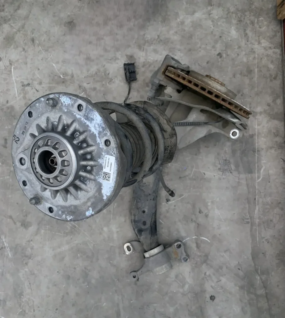 ΑΜΟΡΤΙΣΕΡ - ΓΟΝΑΤΟ ΑΝΑΡΤΗΣΗΣ ΕΜΠΡΟΣ ΔΕΞΙΑ MINI CLUBMAN F54 (ΚΩΔ. ΑΝΤΑΛ. 31316862702)