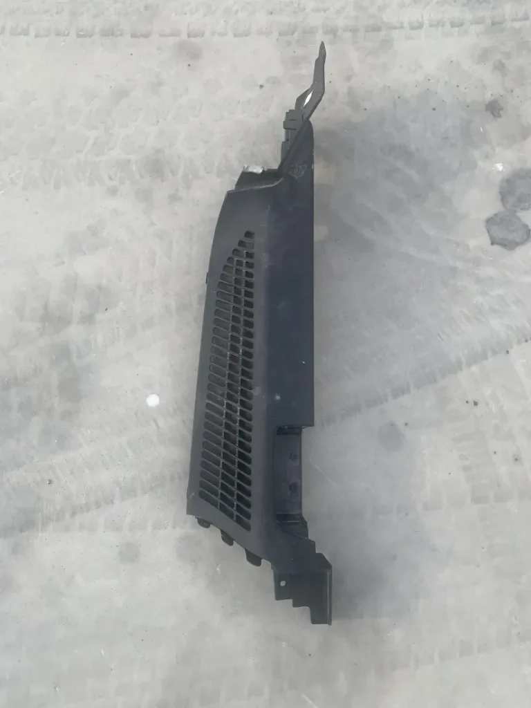 ΔΙΑΚΟΣΜΗΤΙΚΟ ΚΑΛΥΜΜΑ ΠΟΡΤ ΜΠΑΓΚΑΖ BMW X5 E53 (ΚΩΔ. ΑΝΤΑΛ. 51477027134)