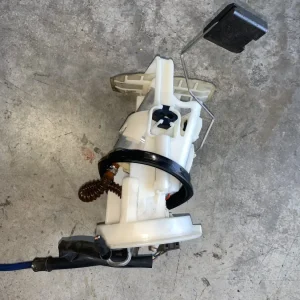 ΑΝΤΛΙΑ ΚΑΥΣΙΜΟΥ ΒΕΝΖΙΝΗ ΜΕ ΦΛΟΤΕΡ BMW ΣΕΙΡΑ 3 E46 (ΚΩΔ. ΑΝΤΑΛ. 1184165)