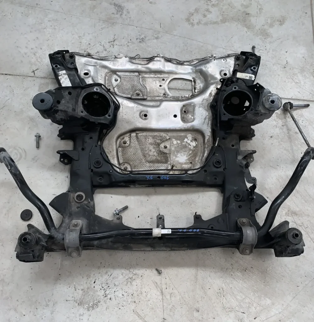 ΒΑΣΗ ΜΠΡΟΣΤΙΝΟΥ ΑΞΟΝΑ BMW X5 G05 X5M F95 X6 G06 X6M F96 X7 G07 XM G09 (ΚΩΔ. ΑΝΤΑΛ. 6884852)