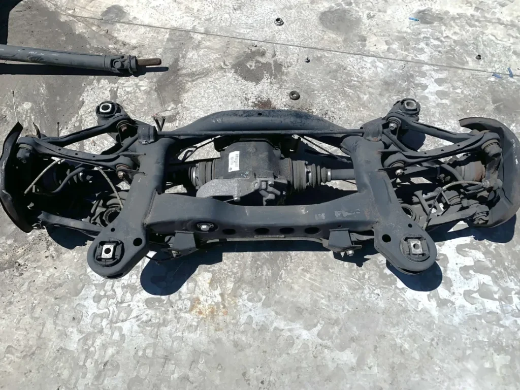 ΚΟΜΠΛΕ ΓΕΦΥΡΑ ΠΙΣΩ ΜΕ ΔΙΑΦΟΡΙΚΟ BMW ΣΕΙΡΑ 3 E90 E91 E92 E93 (ΚΩΔ. ΑΝΤΑΛ. 7561278)