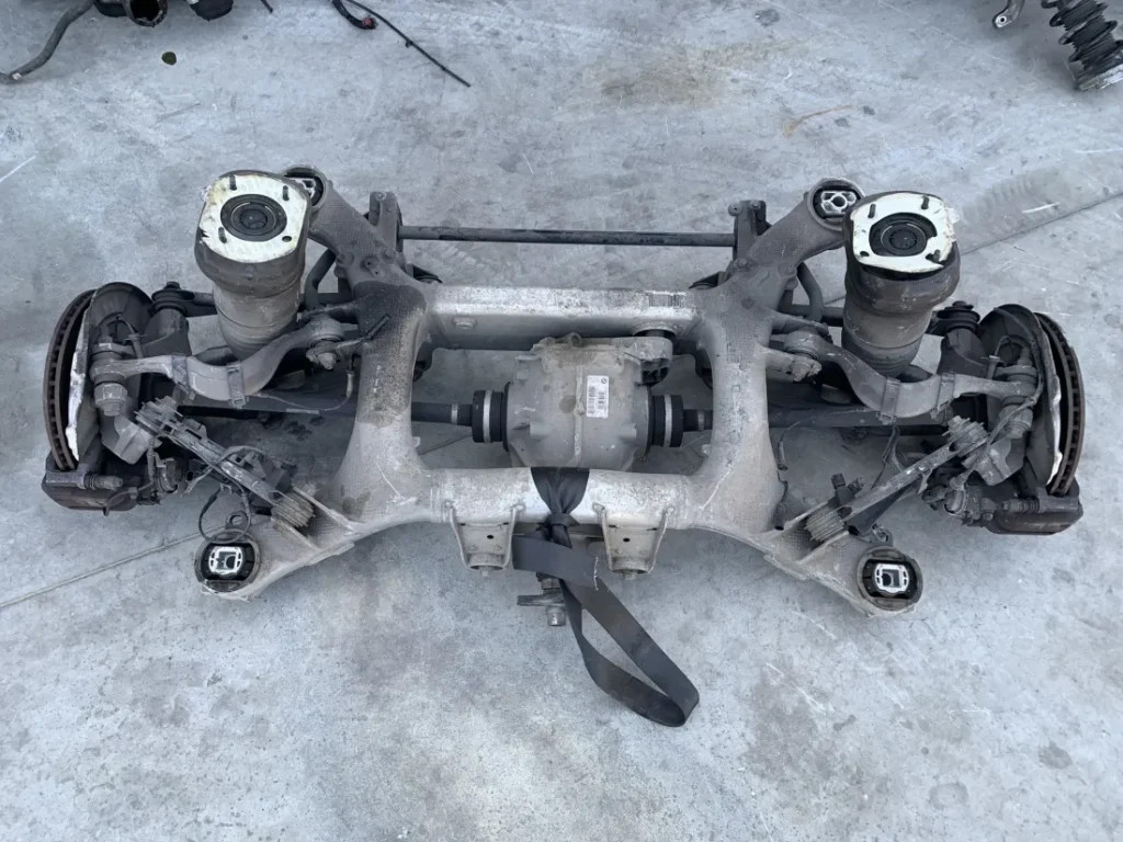 ΓΕΦΥΡΑ ΠΙΣΩ BMW ΣΕΙΡΑ 5, 6 G30 G31 G32 GT (ΚΩΔ. ΑΝΤΑΛ. 6866423)