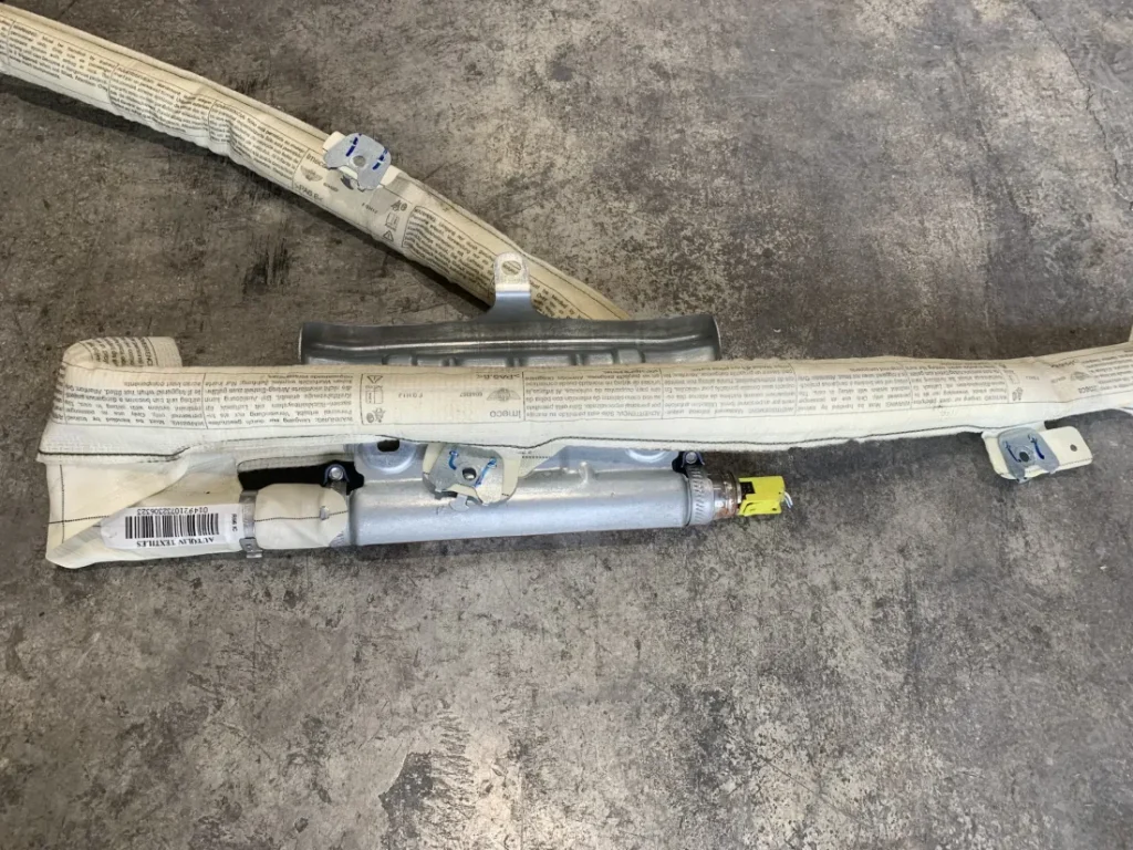 ΚΟΥΡΤΙΝΑ - ΑΕΡΟΣΑΚΟΣ MINI R56 (27134078076)