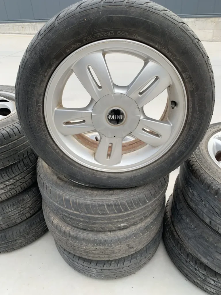 ΖΑΝΤΟΛΑΣΤΙΧΑ MINI COOPER 4 ΕΠΟΧΩΝ