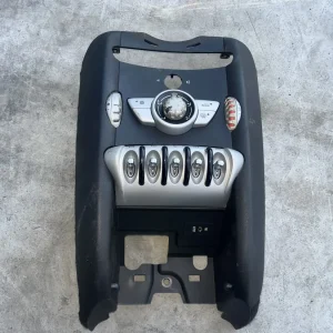 ΔΙΑΚΟΣΜΗΤΙΚΟ ΚΑΛΥΜΜΑ ΚΕΝΤΡΙΚΗΣ ΚΟΝΣΟΛΑΣ MINI R55 R56 (ΚΩΔ. ΑΝΤΑΛ. 51162754160)