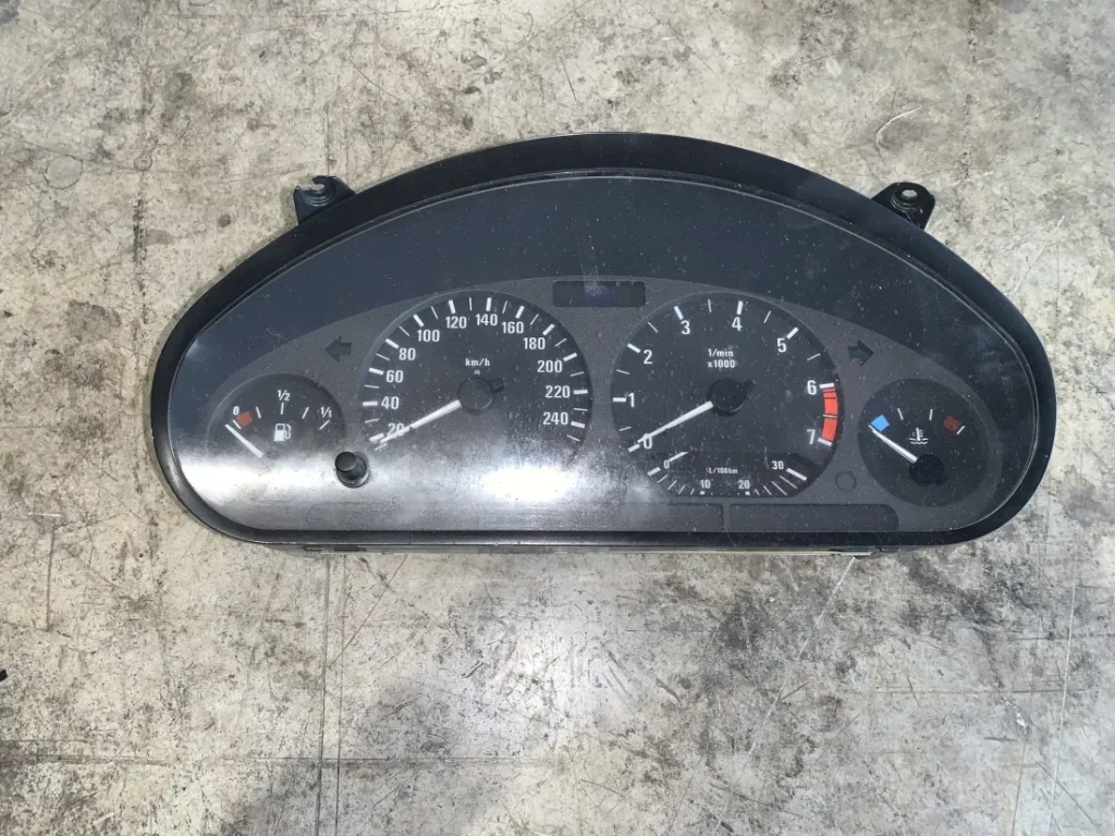 ΚΑΝΤΡΑΝ - ΚΟΝΤΕΡ BMW ΣΕΙΡΑ 3 E36 (ΚΩΔ. ΑΝΤΑΛ. 62118379810)