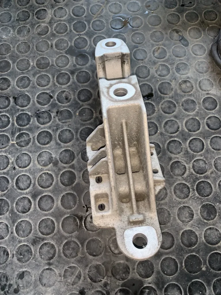 ΒΡΑΧΙΟΝΑΣ ΣΥΓΚΡΑΤΗΣΗΣ ΑΝΤΙΣΤΡΕΠΤΙΚΟΣ ΔΟΚΟΣ ΔΕΞΙΑ BMW ΣΕΙΡΑ 5, 6, 7, 8 (ΚΩΔ. ΑΝΤΑΛ. 31356884012)