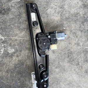 ΑΝΕΒΑΤΟΡΙ - ΓΡΥΛΟΣ ΠΑΡΑΘΥΡΟΥ ΠΙΣΩ ΑΡΙΣΤΕΡΟ MINI COUNTRYMAN F60 (ΚΩΔ. ΑΝΤΑΛ. 7390081)