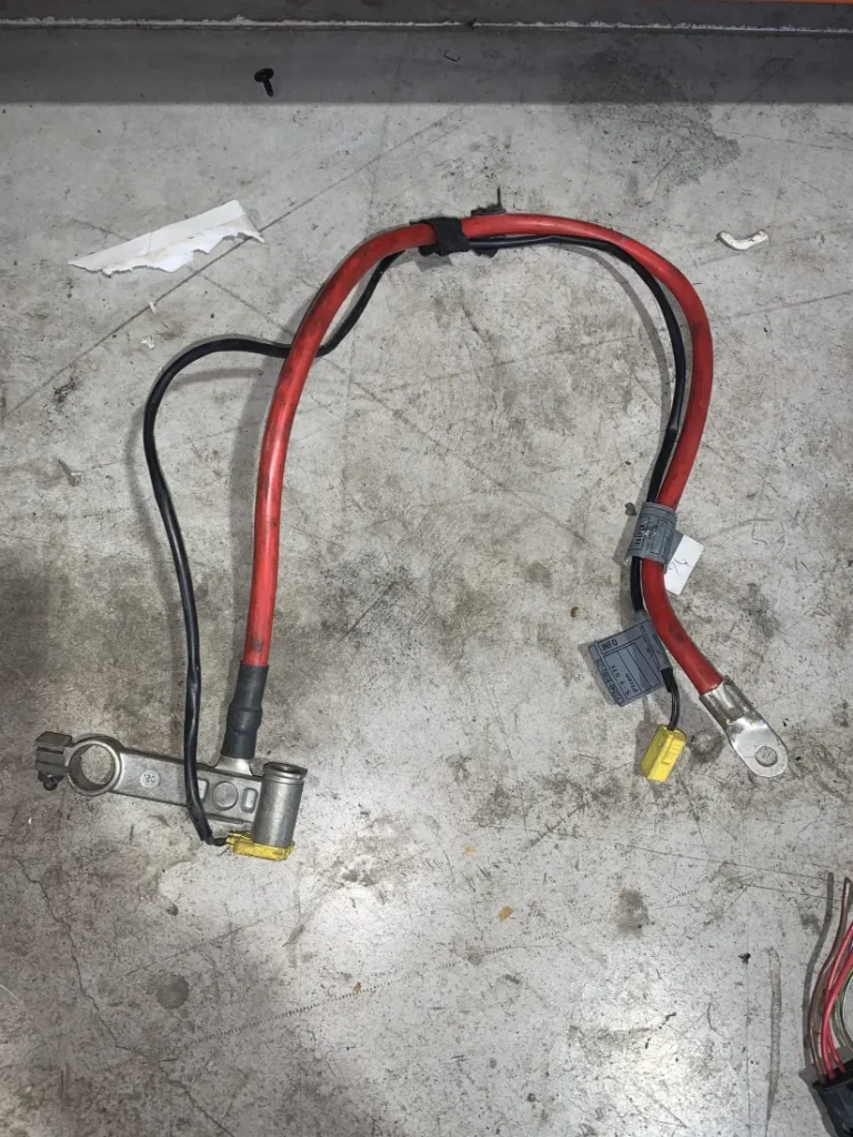 ΘΕΤΙΚΟ ΚΑΛΩΔΙΟ ΜΠΑΤΑΡΙΑΣ BMW ΣΕΙΡΑ 3 E46 COMPACT E90 E91 (ΚΩΔ. ΑΝΤΑΛ. 6905482)