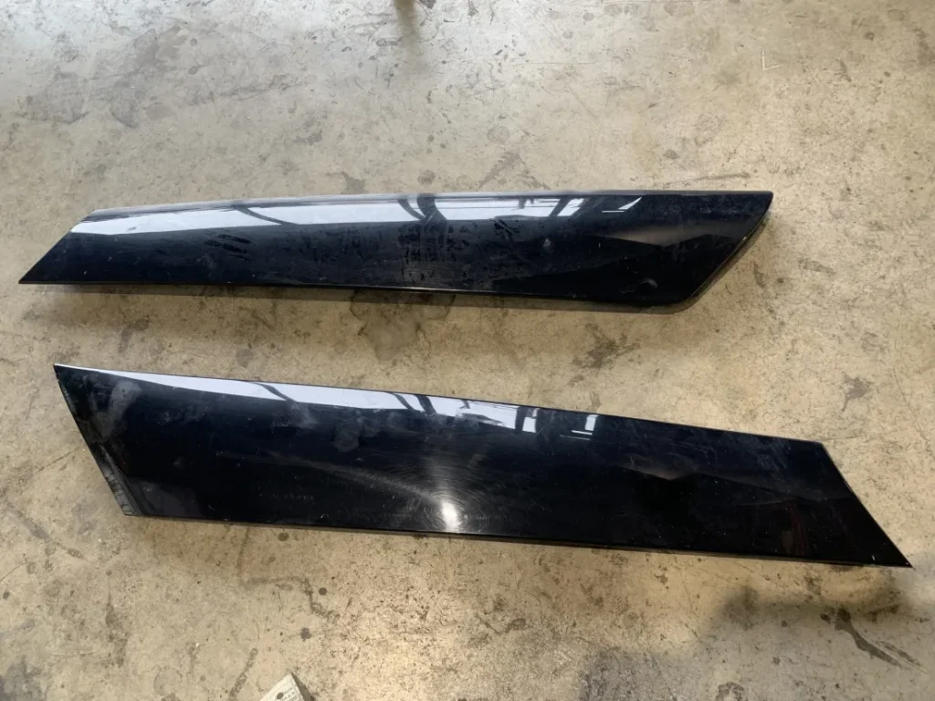 ΔΙΑΚΟΣΜΗΤΙΚΑ ΚΟΛΩΝΑΣ ΕΜΠΡΟΣ ΔΕΞΙΑ MINI COOPER S R56 (ΚΩΔ. ΑΝΤΑΛ. 51337119718)