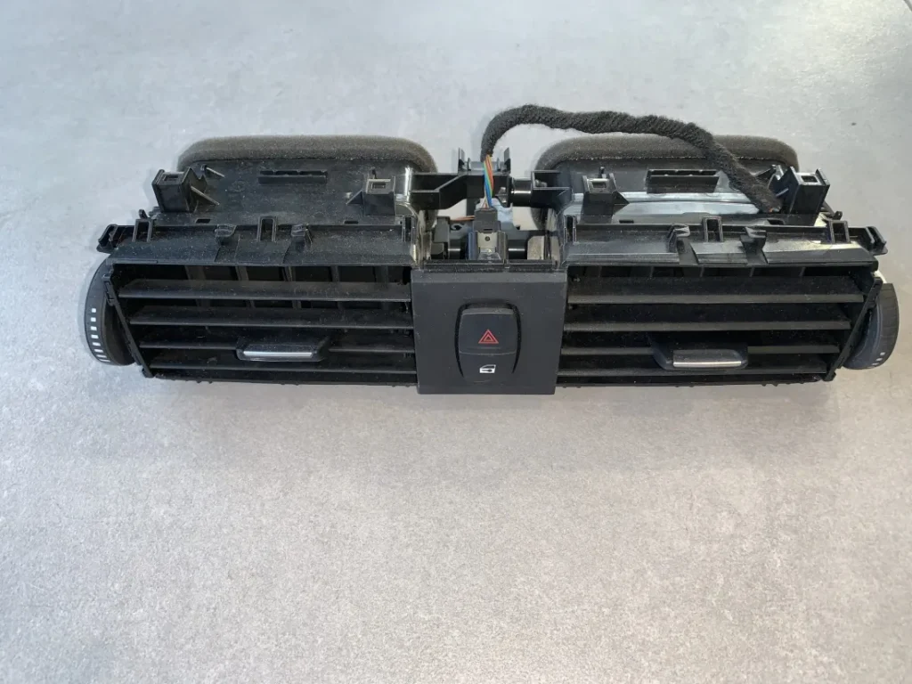 ΚΕΝΤΡΙΚΟΣ ΑΕΡΑΓΩΓΟΣ BMW ΣΕΙΡΑ 1 F20 F21 (9347435)