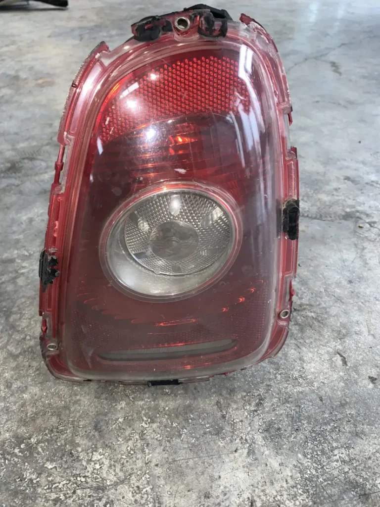 ΦΑΝΑΡΙ ΠΙΣΩ ΔΕΞΙ MINI COOPER S R56 R57 (ΚΩΔ. ΑΝΤΑΛ. 271308-2753626)