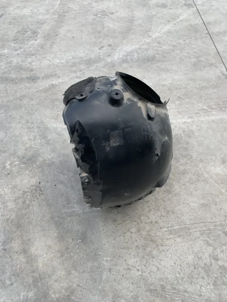 ΚΑΛΥΜΜΑ ΘΟΛΟΥ ΤΡΟΧΟΥ ΜΠΡΟΣΤΑ ΔΕΞΙΑ BMW ΣΕΙΡΑ 2 U06 A.T. (ΚΩΔ. ΑΝΤΑΛ. 51718498436)