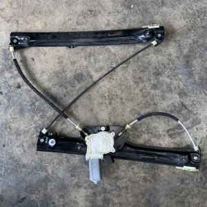 ΑΝΕΒΑΤΟΡΙ - ΓΡΥΛΟΣ ΠΑΡΑΘΥΡΟΥ ΕΜΠΡΟΣ ΑΡΙΣΤΕΡΟ BMW X3 F25 X4 F26 (ΚΩΔ. ΑΝΤΑΛ. 7344670 - 7355636)