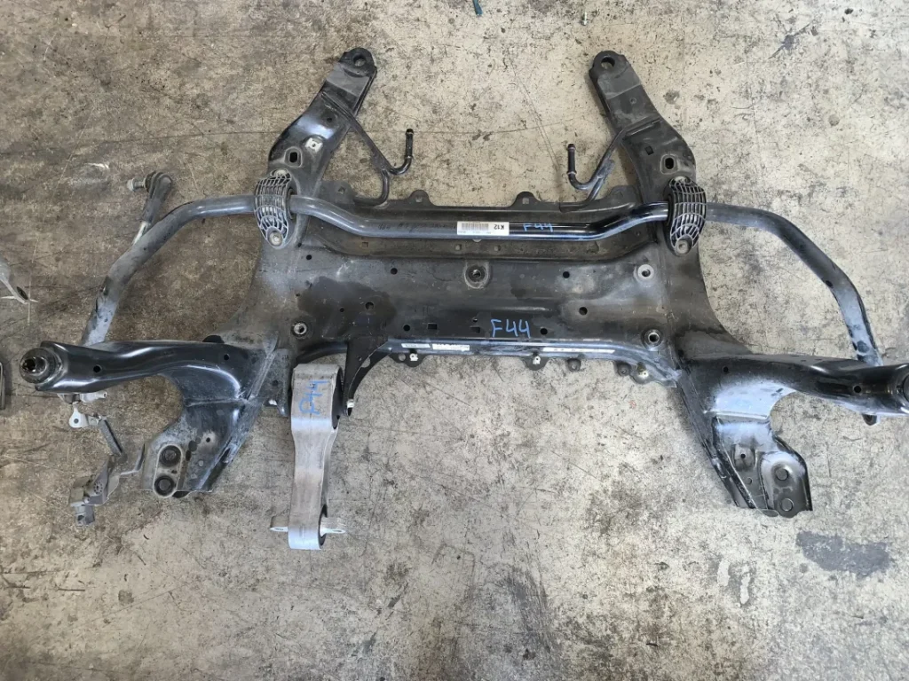 ΜΠΡΟΣΤΑ ΣΤΕΘΕΡΟΠΟΙΗΤΗΣ BMW ΣΕΙΡΑ 1, 2 F40 F44 GC X1 F48 X2 F39 MINI F54 F60 (ΚΩΔ. ΑΝΤΑΛ. 6888445)