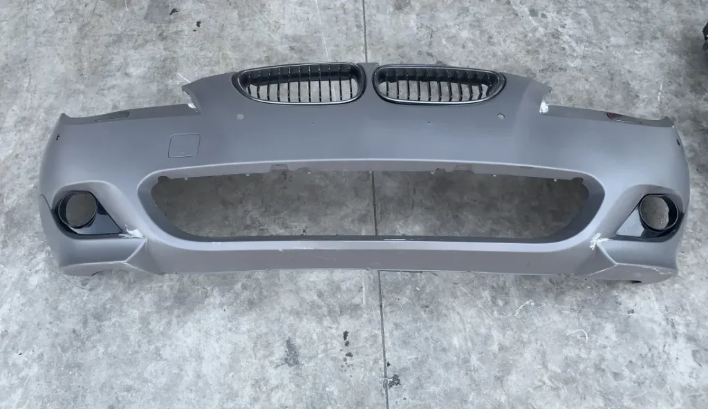 ΠΡΟΦΥΛΑΚΤΗΡΑΣ ΕΜΠΡΟΣ BMW M SPORT SEIRA 5 E60 (ΚΩΔ. ΑΝΤΑΛ. 51117896582)