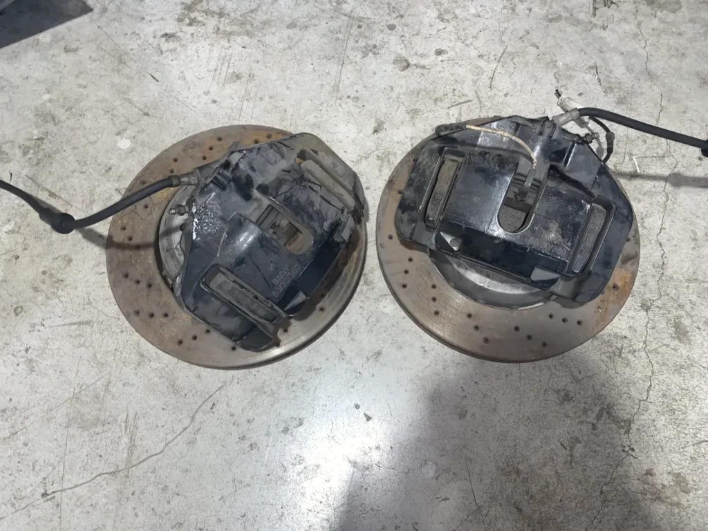 ΔΙΣΚΟΙ ΜΕ ΔΑΓΚΑΝΕΣ ΦΡΕΝΩΝ ΕΜΠΡΟΣ BMW ΣΕΙΡΑ 3 E90 E91 E92 E93 M3 F80 (ΚΩΔ. ΑΝΤΑΛ. 2283386 - 2283385 - 60/30/360)