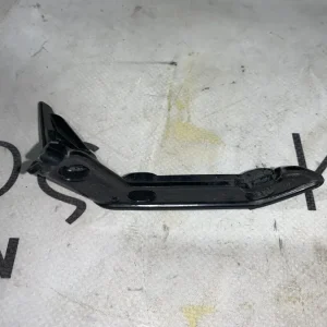 ΒΑΣΗ ΠΡΟΦΥΛΑΚΤΗΡΑ ΠΛΑΣΤΙΚΗ ΕΜΠΡΟΣ ΠΛΑΙΝΗ BMW M2 F87 (ΚΩΔ. ΑΝΤΑΛ. 51118066941)