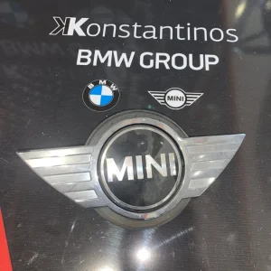 ΛΑΒΗ ΑΝΟΙΓΜΑΤΟΣ ΠΟΡΤ ΜΠΑΓΚΑΖ - ΧΕΙΡΙΣΜΟΣ ΕΜΒΛΗΜΑΤΟΣ MINI R60 R61 (ΚΩΔ. ΑΝΤΑΛ. 51249802314)