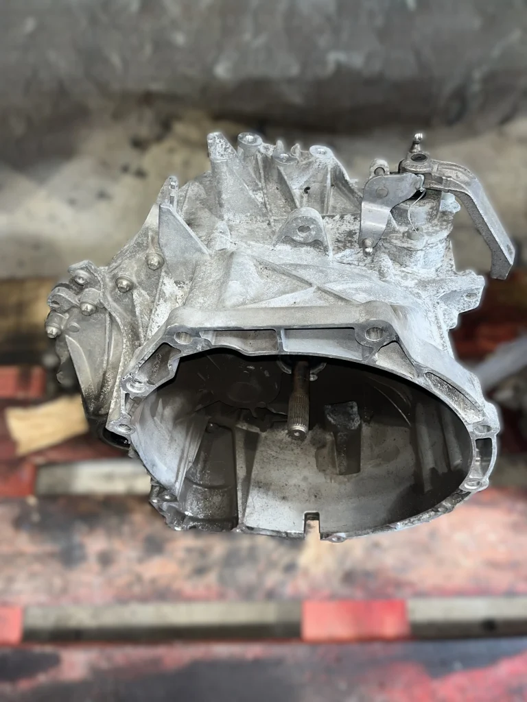 ΣΑΣΜΑΝ ΧΕΙΡΟΚΙΝΗΤΟ 6 ΤΑΧΥΤΗΤΩΝ BMW ΣΕΙΡΑ 2 F45 A.T.  F46 G.T.  X1 F48 MINI F54 F55 F56