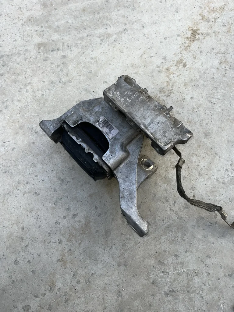 ΔΕΞΙΑ ΒΑΣΗ ΜΗΧΑΝΗΣ ΥΔΡΑΥΛΙΚΗ MINI COOPER SD R56 R60 R61