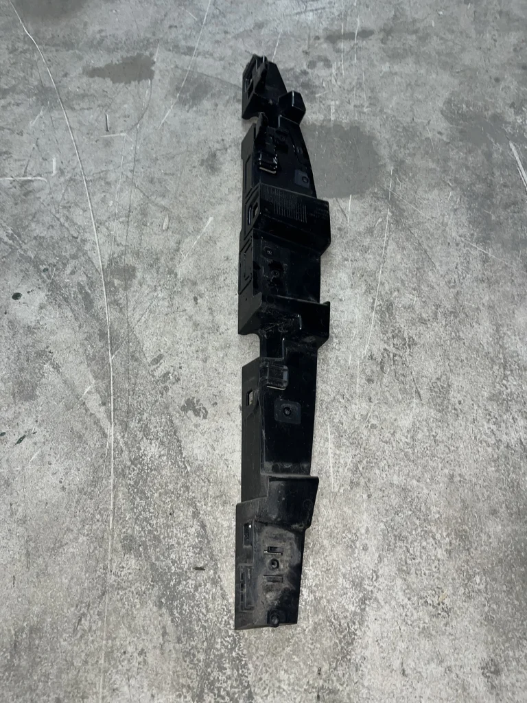 ΒΑΣΗ ΠΡΟΦΥΛΑΚΤΗΡΑ ΕΜΠΡΟΣ ΑΡΙΣΤΕΡΗ BMW i3 I01 LCI