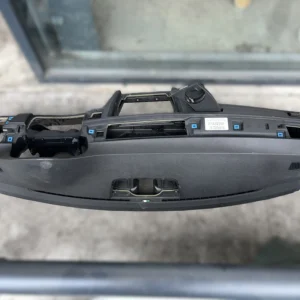 ΤΑΜΠΛΟ (DASHBOARD) BMW ΣΕΙΡΑ 3 (E90, E91, E92, E93) – ΓΝΗΣΙΟ ΜΑΥΡΟ