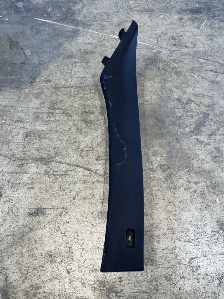 ΕΠΕΝΔΥΣΗ ΚΟΛΟΝΑΣ ΠΙΣΩ ΑΡΙΣΤΕΡΗ C-PILLAR ΣΕΙΡΑ 3 E90 E91 E92 E93 LCI