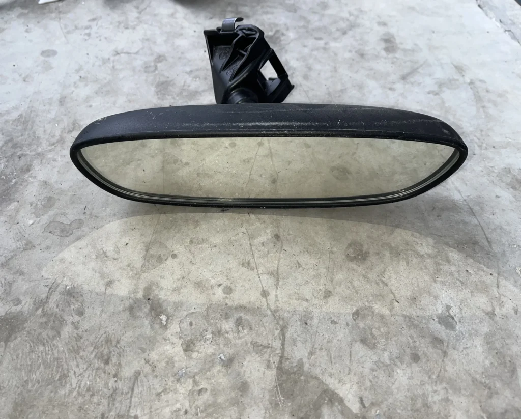 ΕΣΩΤΕΡΙΚΟΣ ΚΑΘΡΕΠΤΗΣ MINI COOPER / ONE (F55, F56) – ΓΝΗΣΙΟΣ