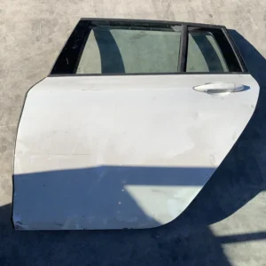 ΠΟΡΤΑ ΠΙΣΩ ΑΡΙΣΤΕΡΗ BMW SERIES 2 F46 GRAN TOURER – ΓΝΗΣΙΑ