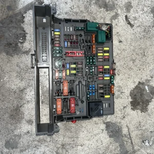 ΑΣΦΑΛΕΙΟΘΗΚΗ - ΔΙΑΝΕΜΗΤΗΣ ΡΕΥΜΑΤΟΣ ΣΕΙΡΑ 1, 3 E81 E87 E90 E91 E92 E93 X1 E84 LCI