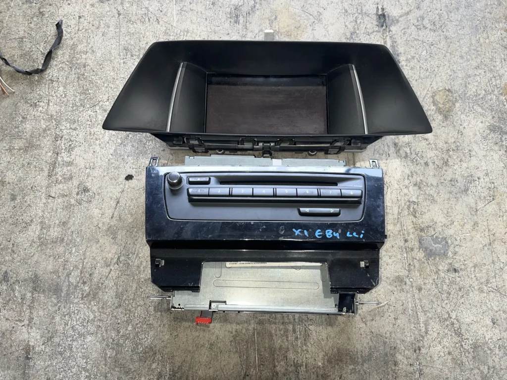 ΣΕΤ NAVIGATION CIC BUSINESS BMW X1 E84 - ΟΘΟΝΗ / ΜΟΝΑΔΑ / ΧΕΙΡΙΣΤΗΡΙΟ IDRIVE (ΚΩΔ. ΑΝΤΑΛ. 65129283249 - 9289583 - 2448197)