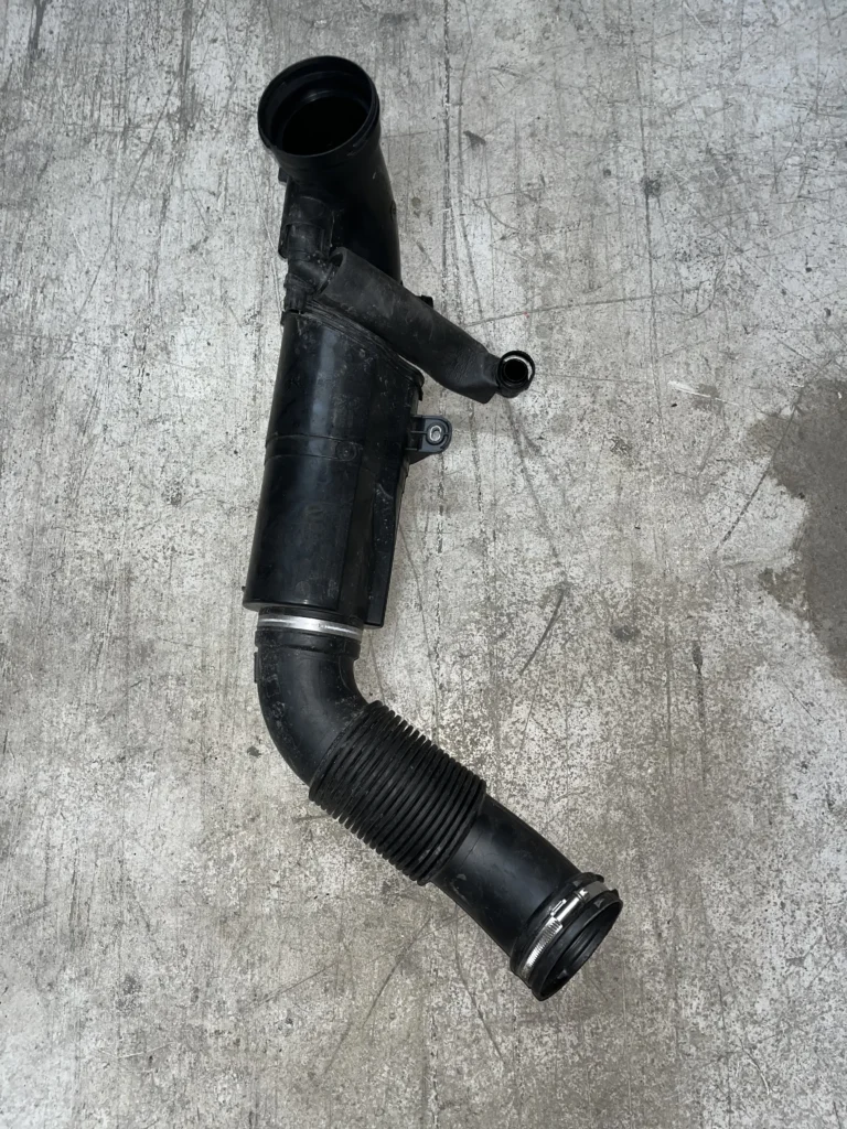ΣΩΛΗΝΑΣ ΕΙΣΑΓΩΓΗΣ ΑΕΡΑ (AIR INTAKE) BMW SERIES 1 F40, 2 F44 G.C, F45/F46 ACTIVE & GRAN TOURER (ΚΑΙ LCI) , X1 F48/F49, X2 F39 & MINI F54,F55, F56, F57, F60 (ΚΑΙ LCI)