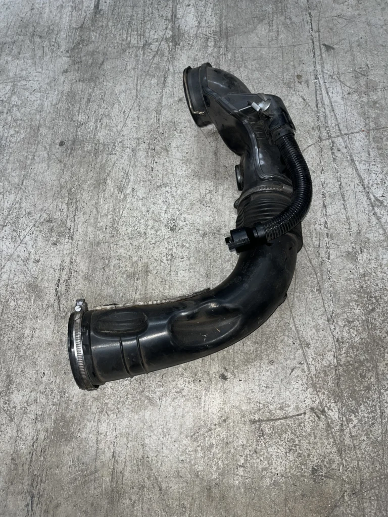 ΓΝΗΣΙΟΣ ΣΩΛΗΝΑΣ ΕΙΣΑΓΩΓΗΣ ΑΕΡΑ (AIR INTAKE) BMW SERIES 3 (F30, F31, F34 GT), 5 (F10, F11, F07 GT), 6 (F06 GC, F12, F13) , 7 (F01, F02 LCI), X5 F15, X6 F16 N57